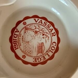 1960s vintage Vassar College logo ceramic ashtray cream and red